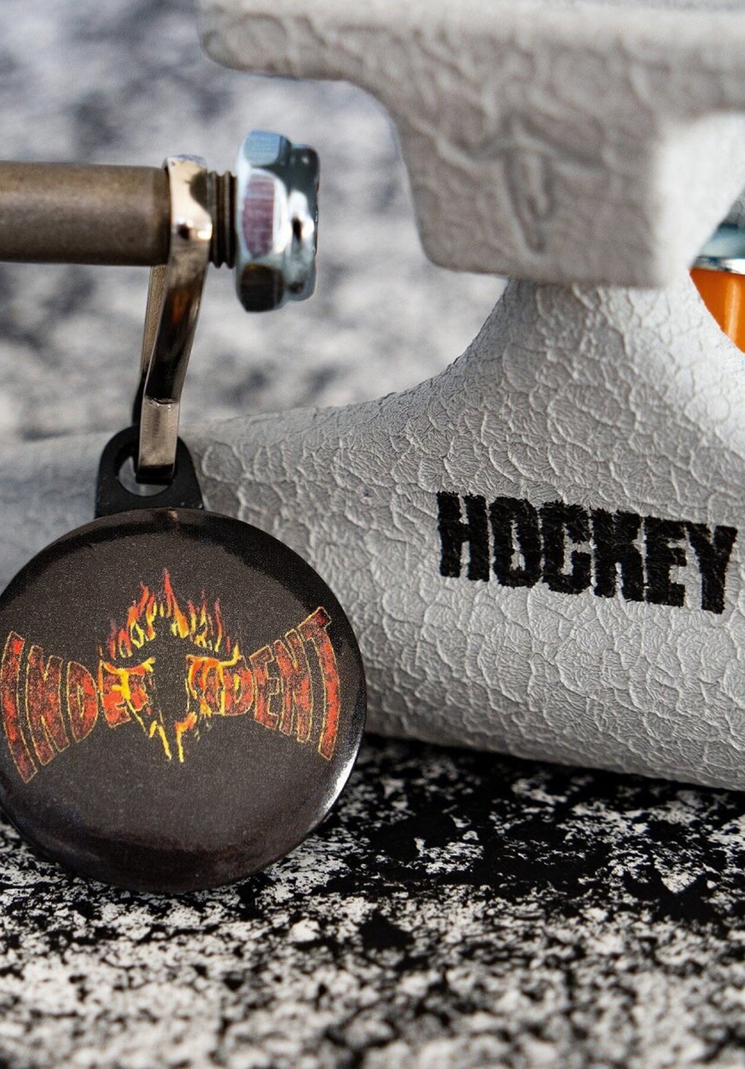 149 Stage 11 Hockey Silver Croc Standard silver Closeup1