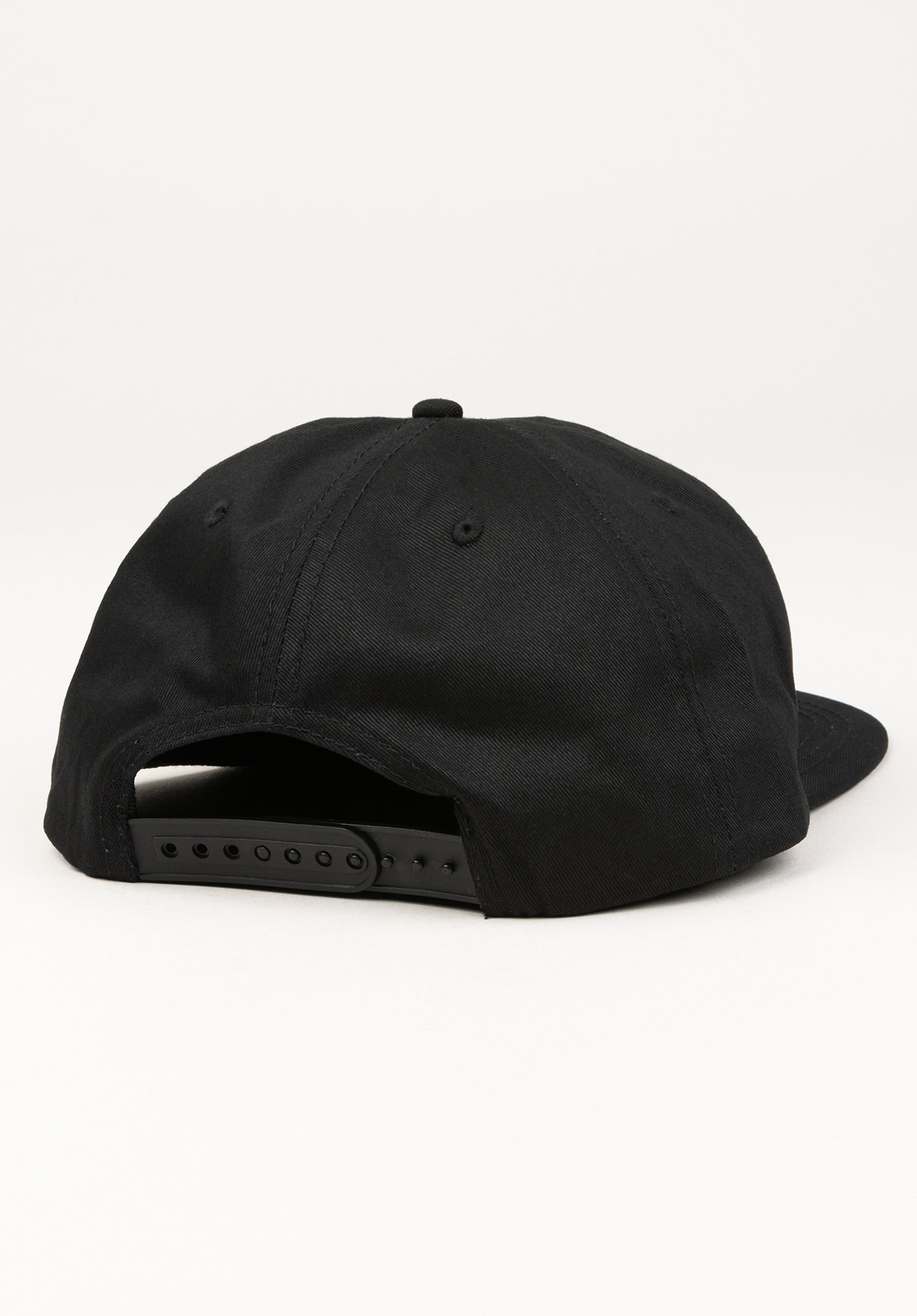 Genuine Snapback black Rueckenansicht