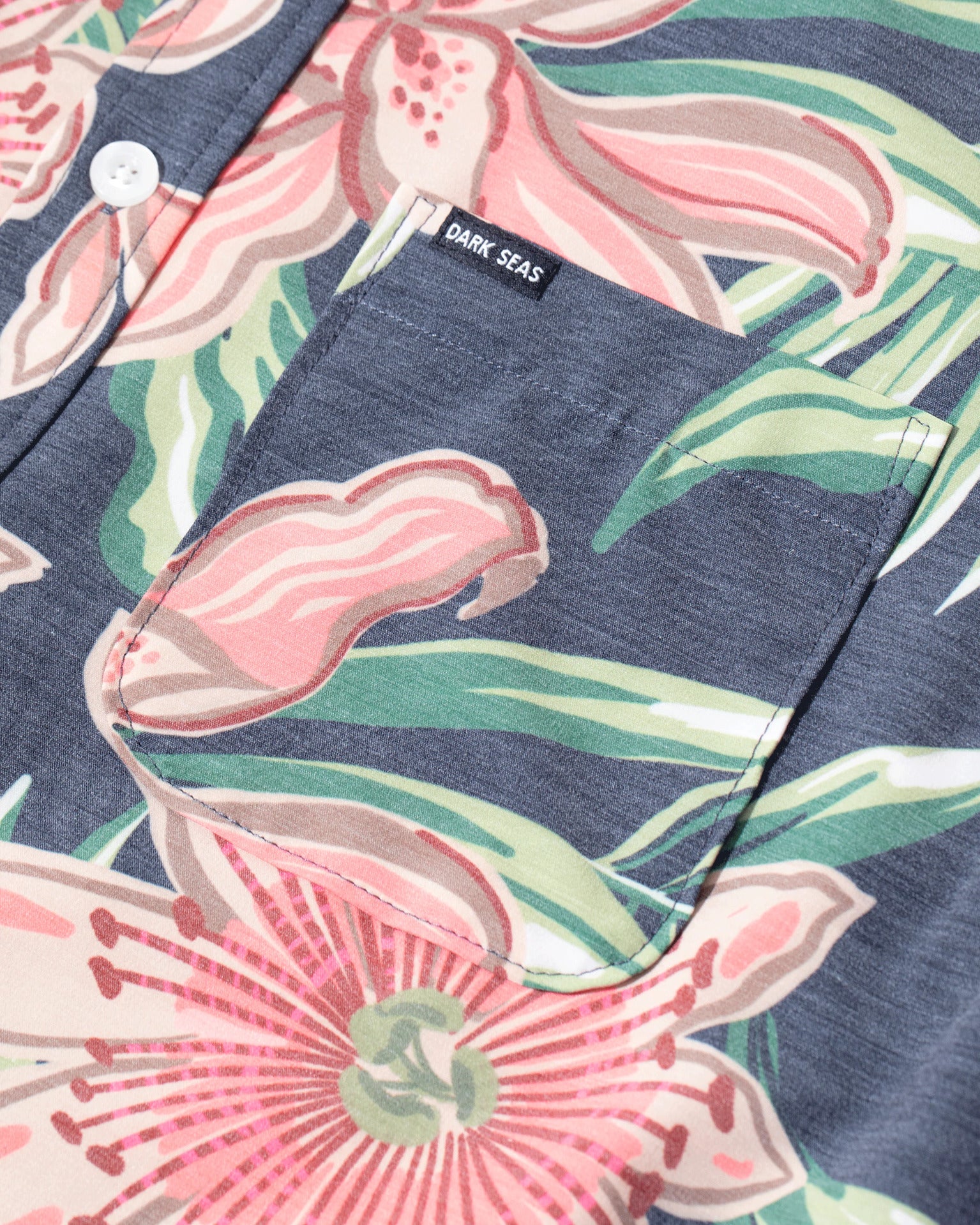 Warren black Closeup2