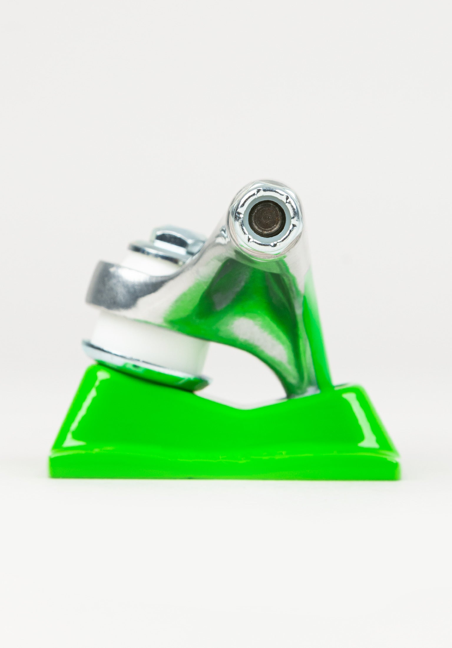 8.50 K5 Ryan Lay Watering Hole Standard Closeup1