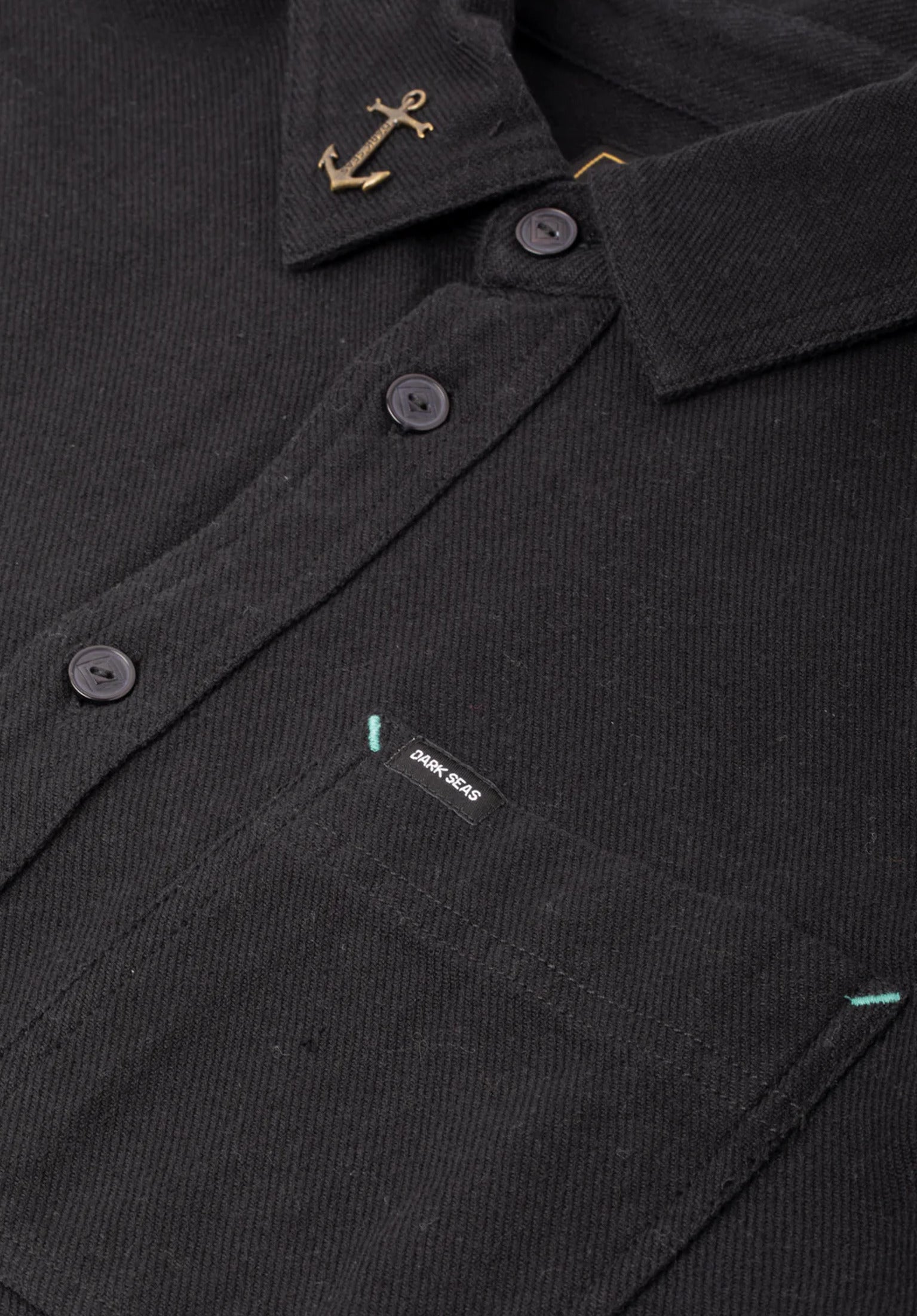 Bergstrom black Closeup1