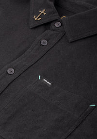Bergstrom black Closeup1
