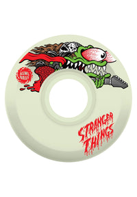 X Stranger Things Meek Slasher Eddie GITD 78A white Vorderansicht