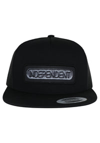 Sand Cast 5-Panel Mesh Structured High Snapback black Closeup1