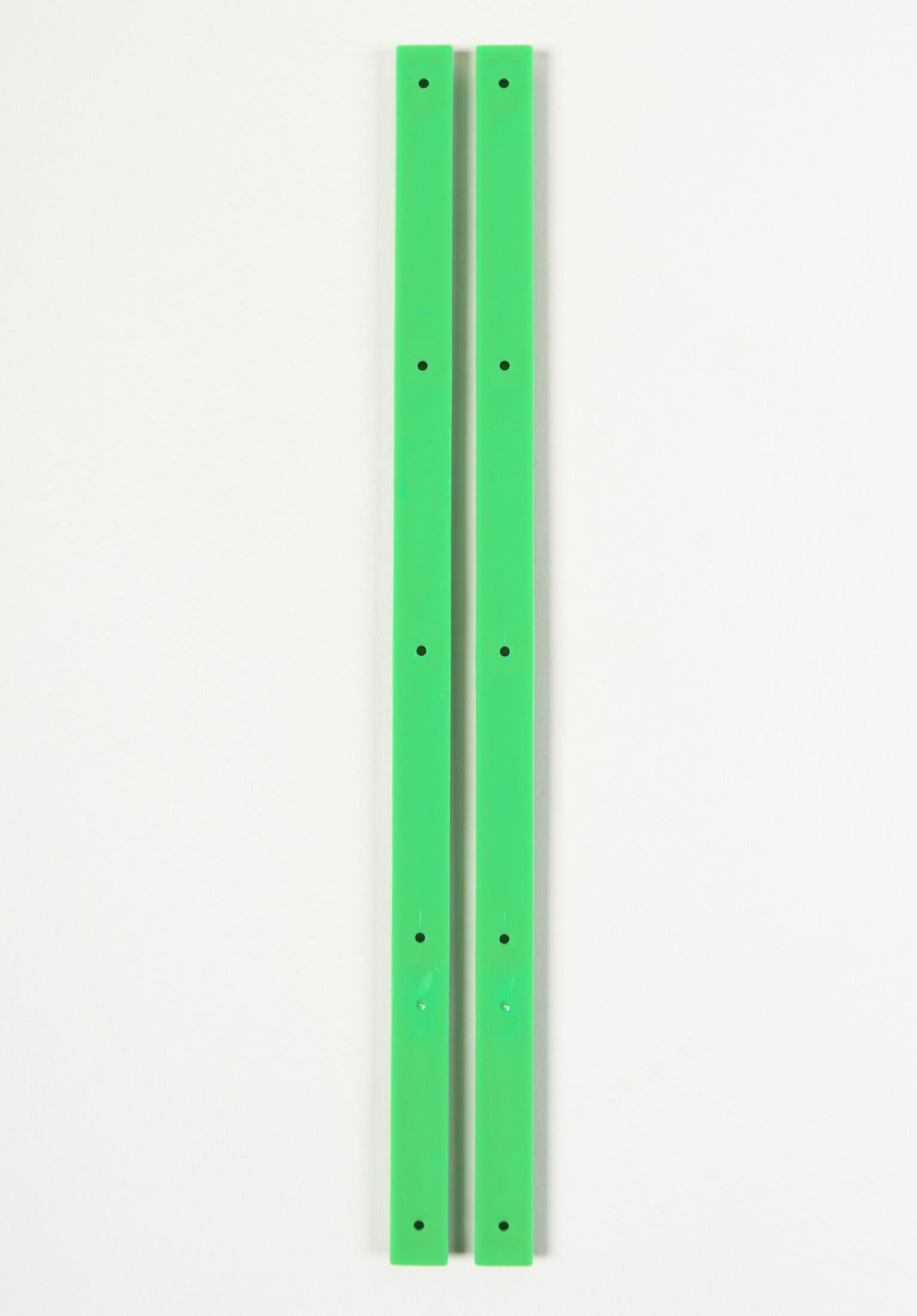 Rails green Rueckenansicht