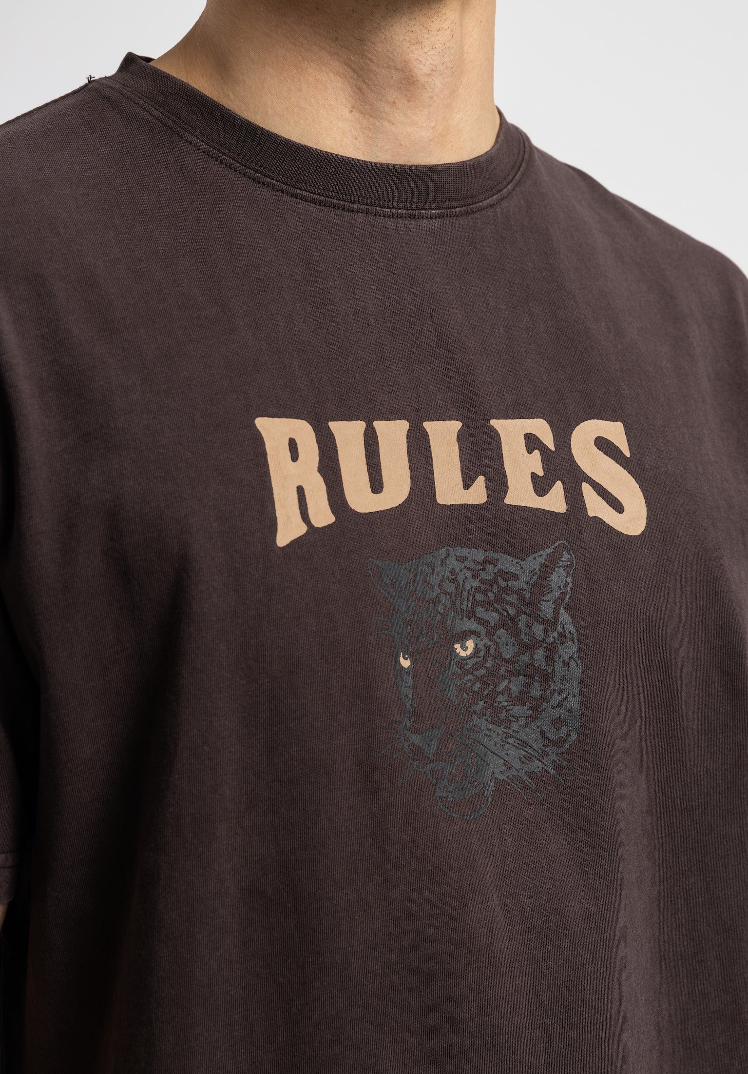 Pardel darkcoffeefaded Closeup1